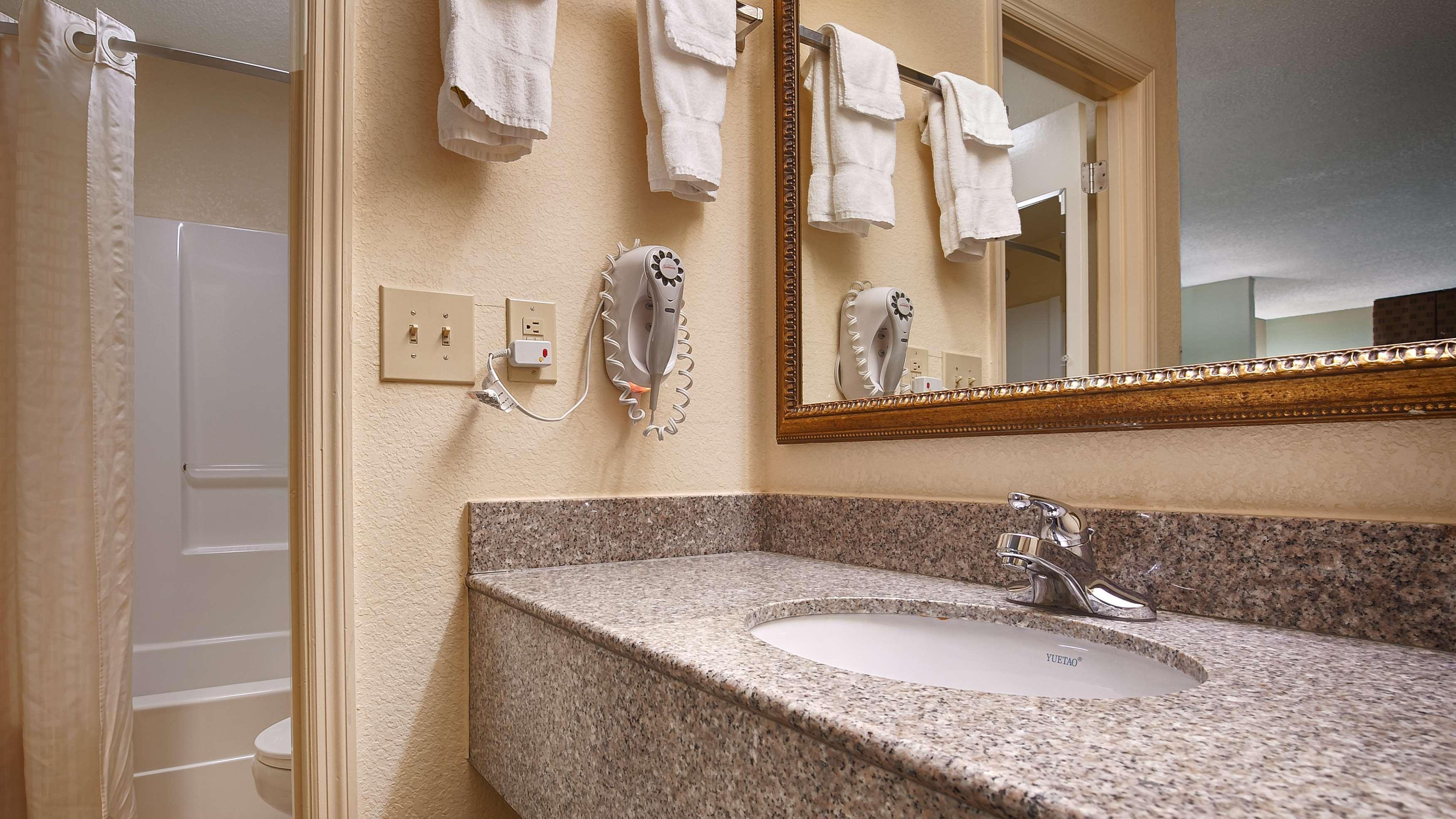 Best Western Andalusia Inn Exterior photo